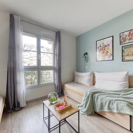 아파트 Cosy / / Val D'europe / Paris